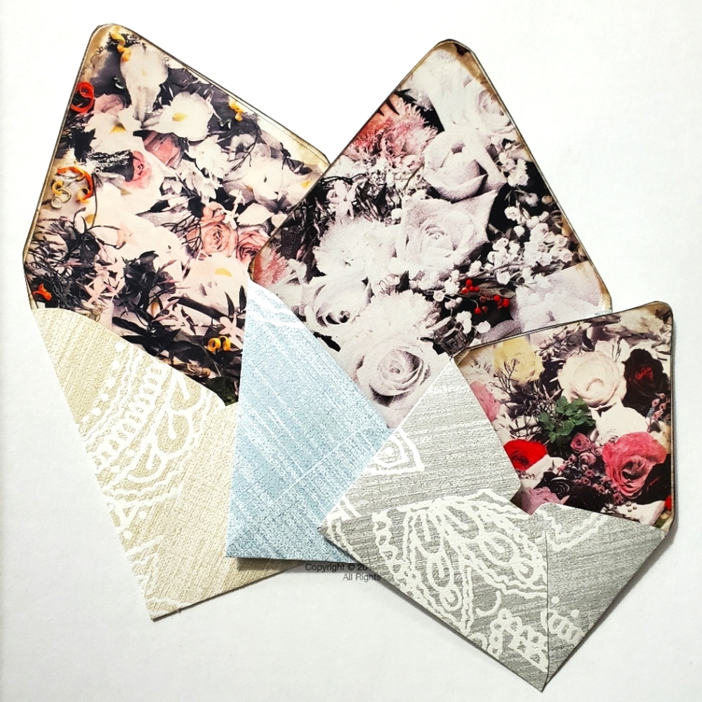 😀 HAND CRAFTED Set of 3 wallpaper envelopes lined with vintage floral